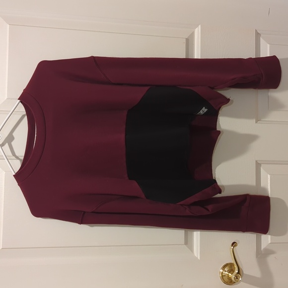 PINK Victoria Secret snap sleeve crop sweater size small - Picture 1 of 5